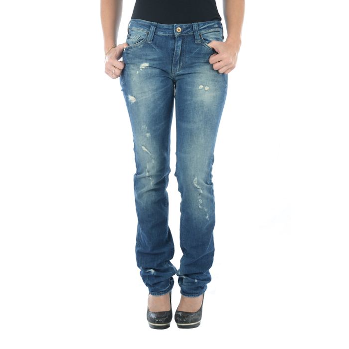 jeans-droit-femme-le-temps