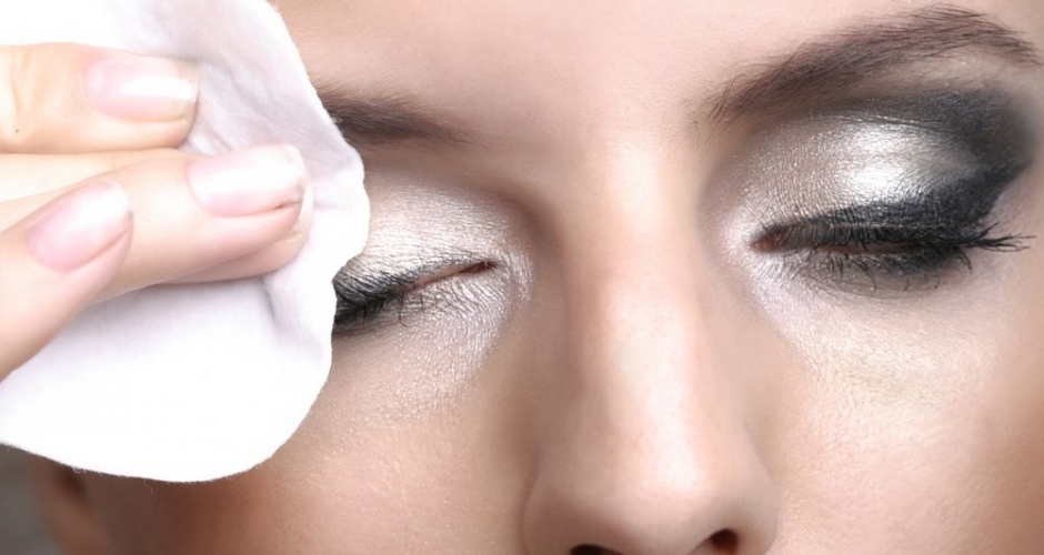 Le démaquillage n’enlève pas que le maquillage