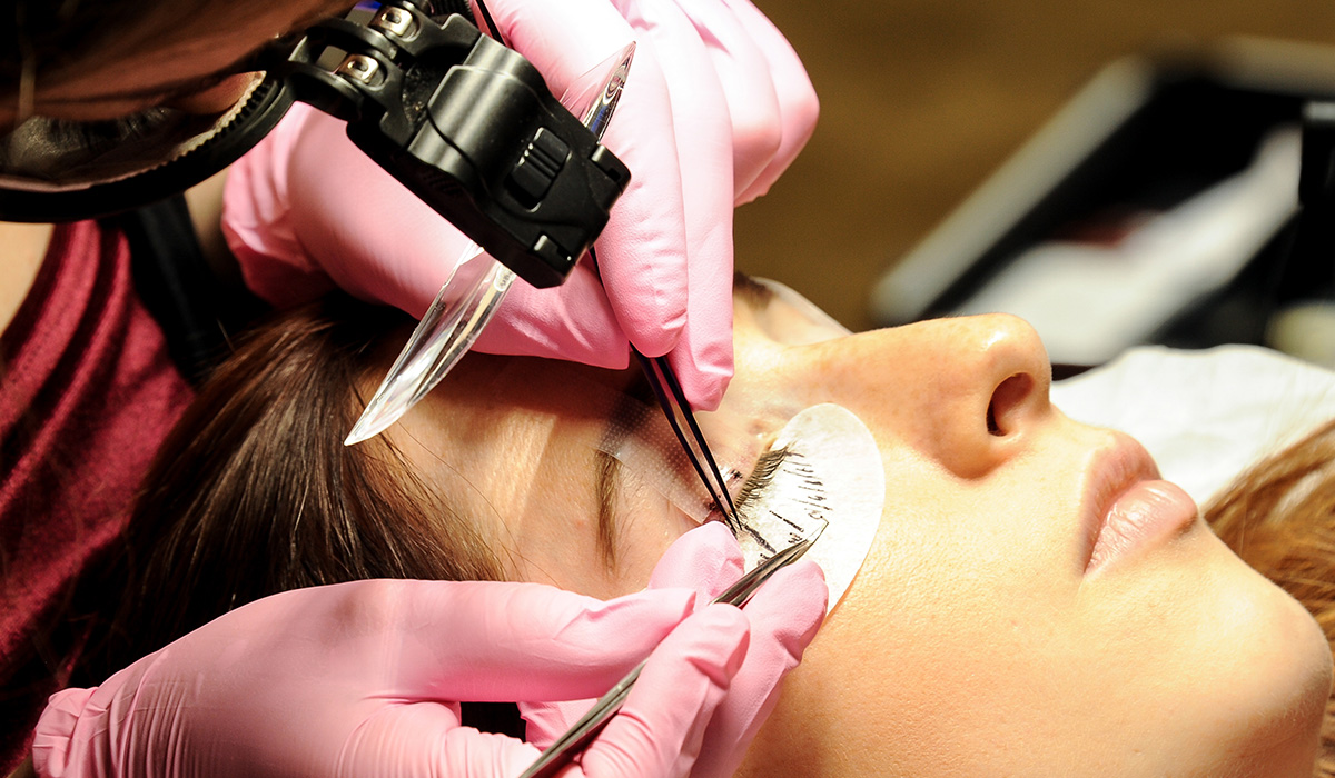 Conseils pour bien choisir une formation en extension de cils